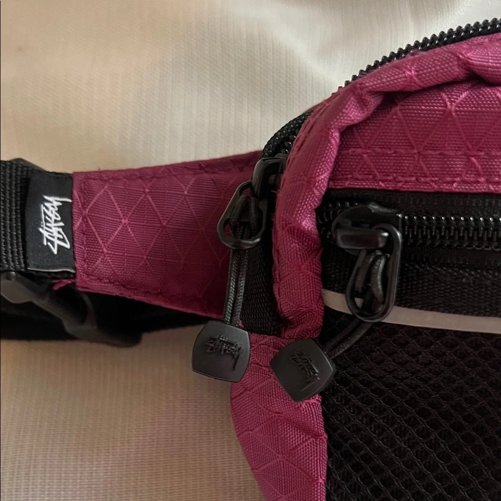 Stussy Diamond Ripstop Pouch Berry - Picture 11 of 14
